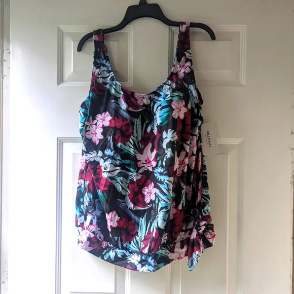 Floral Tankini Swim Set - Picture 1 of 6